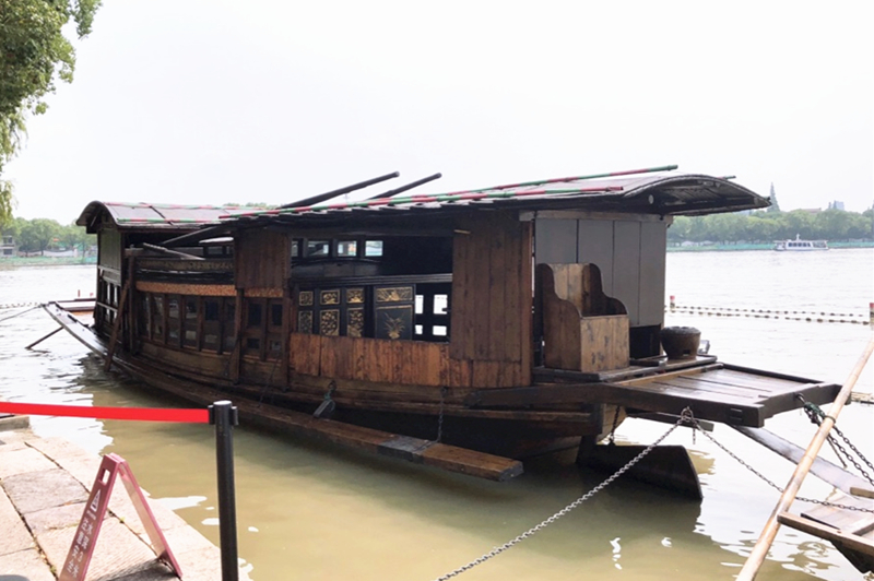 行“紅色之旅”，揚(yáng)“紅船精神”